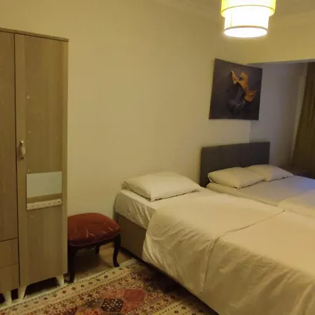Διαμέρισμα Cozy With Garden, 2 Bedroom And Very Close To Bosphorus Κωνσταντινούπολη
